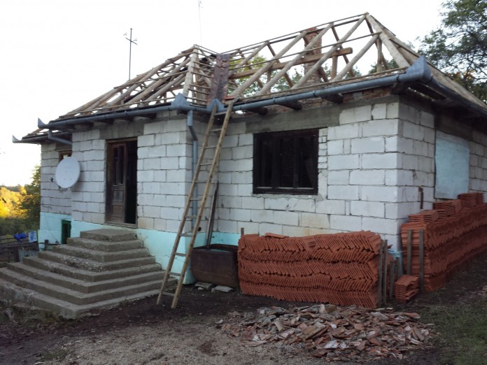 Românii care îşi construiesc sau renovează casa primesc 40.000 de lei! Care este singura condiție obligatorie